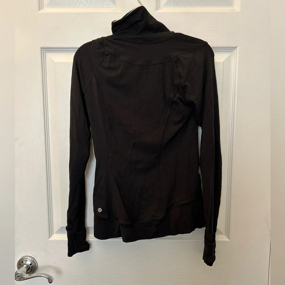 ! Lululemon Athletica Think Fast Pullover sz 6 - Picture 3 of 5